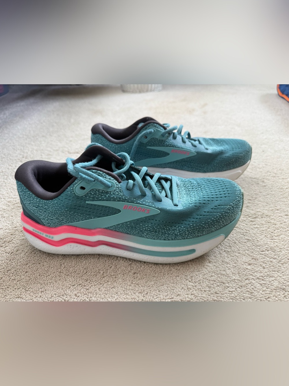 Brooks Ghost Max Sneakers